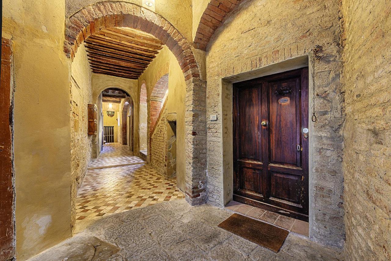 Ele Apartment