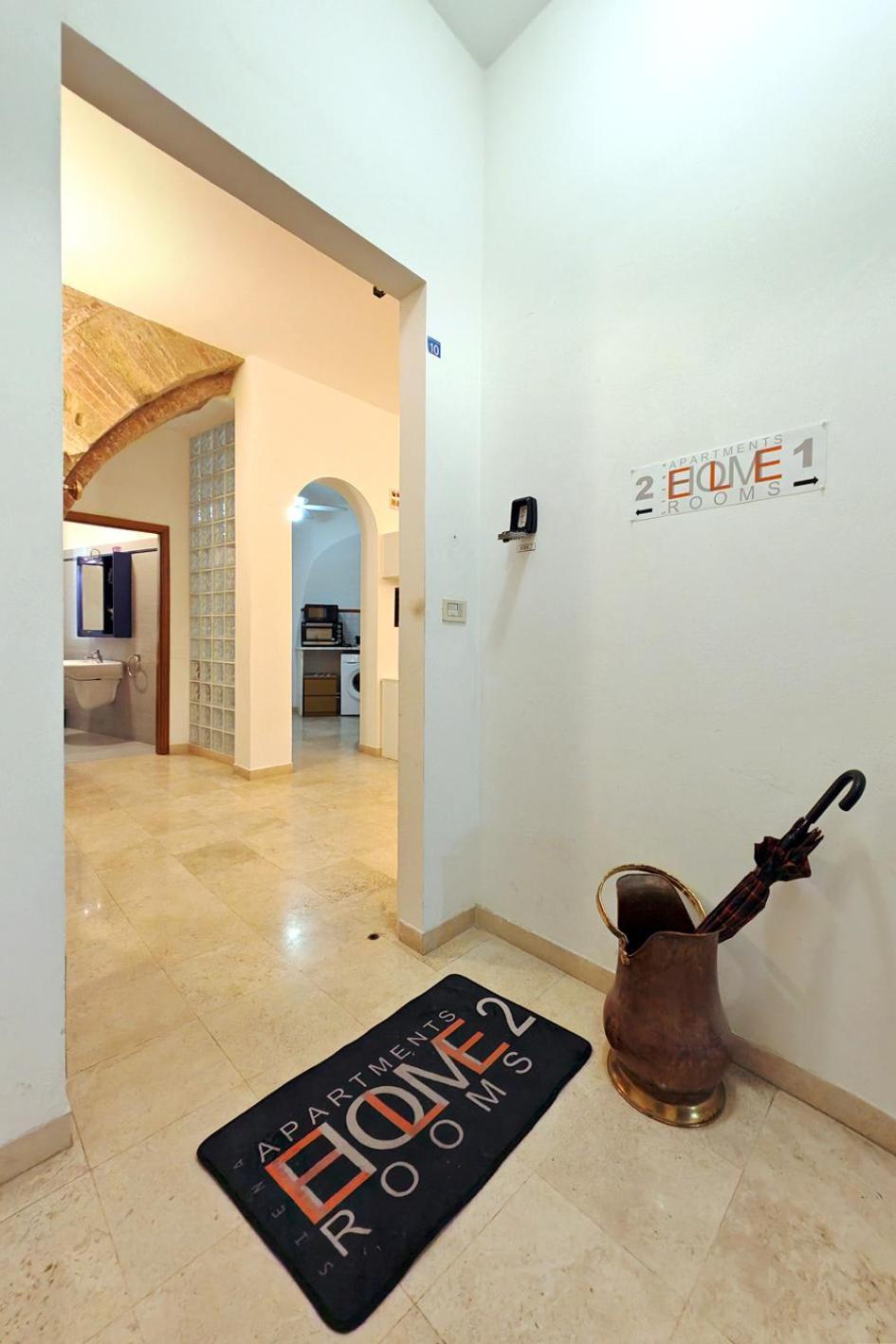 Ele Apartment *
