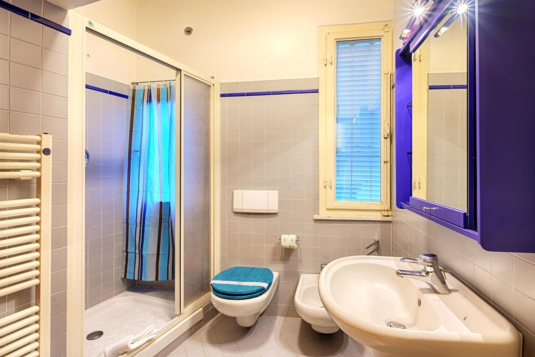 Apartment Ele